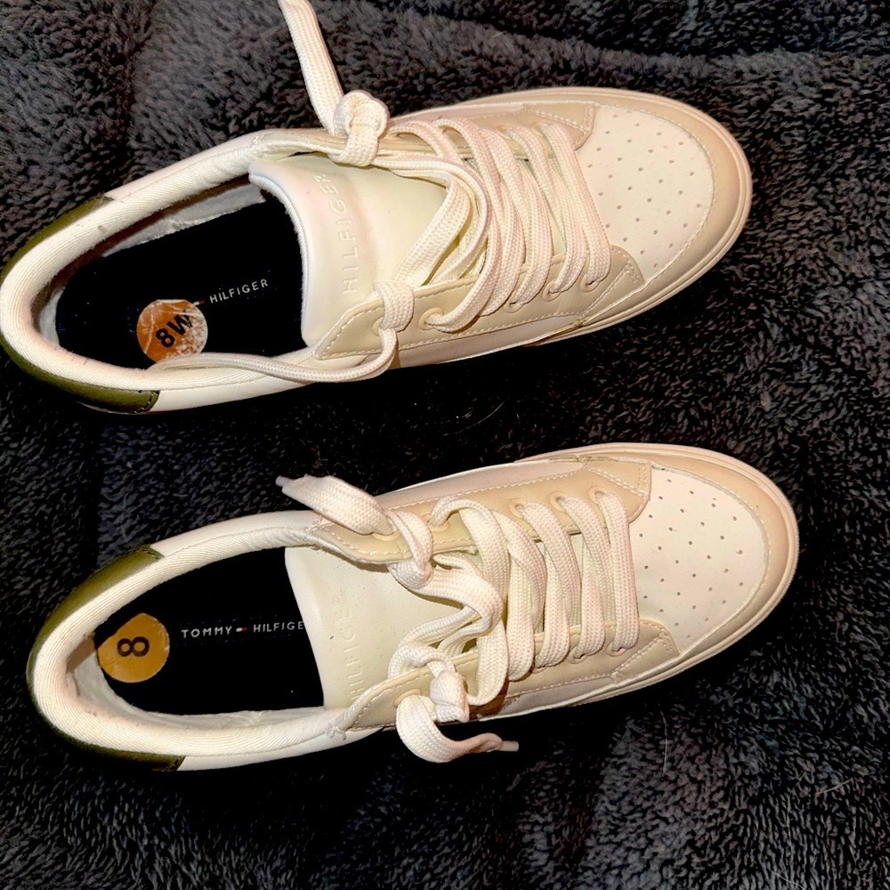 Tommy Hilfiger Women’s Tennis Sneakers - Picture 5 of 6
